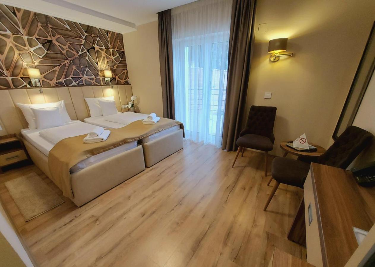 Papuli Rooms 4U Senta Екстер'єр фото