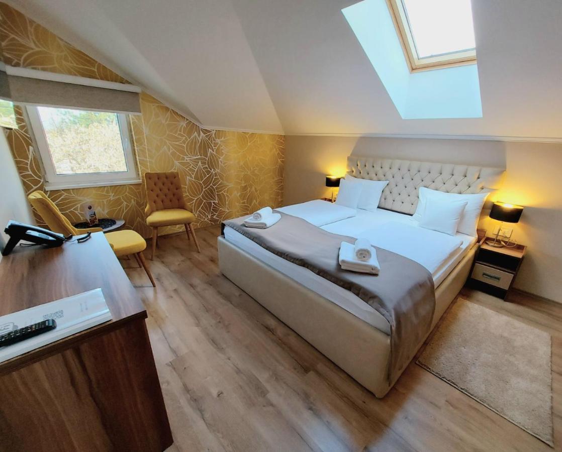 Papuli Rooms 4U Senta Екстер'єр фото