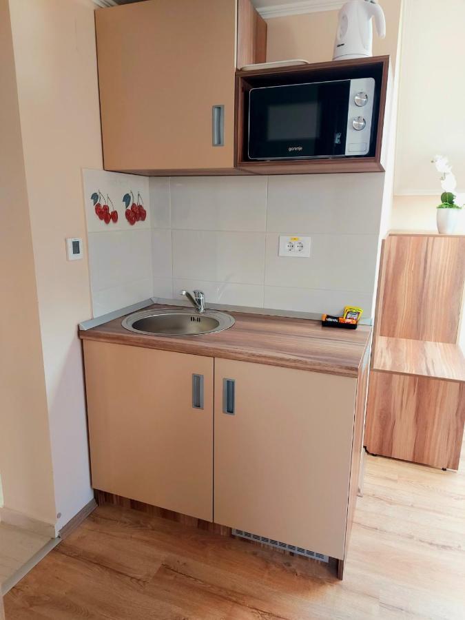 Papuli Rooms 4U Senta Екстер'єр фото