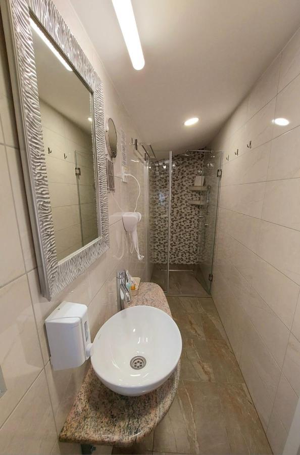 Papuli Rooms 4U Senta Екстер'єр фото